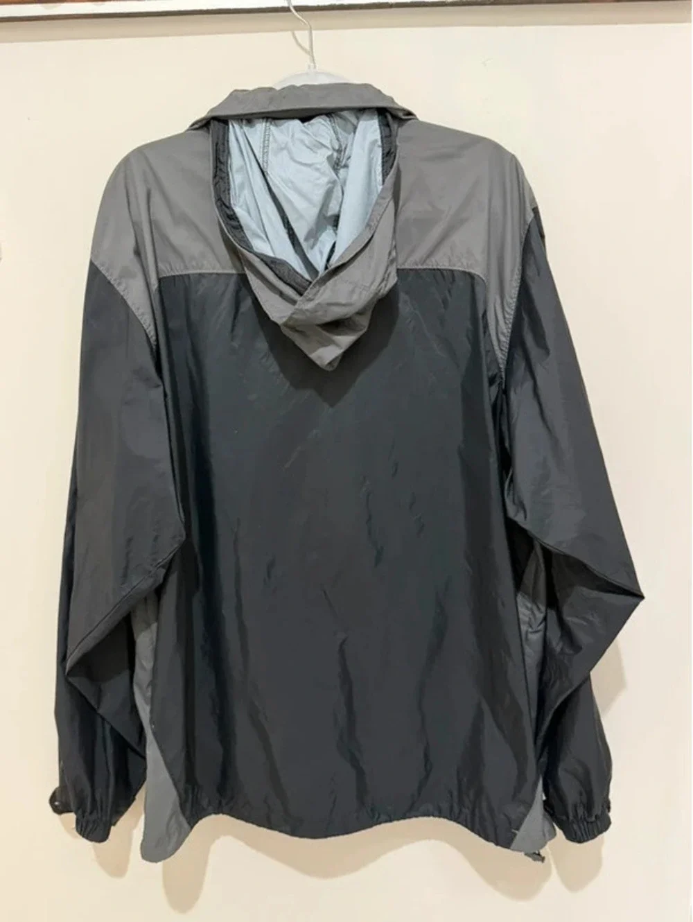 Columbia Glennaker jacket - windbreaker raincoat men’s size Large